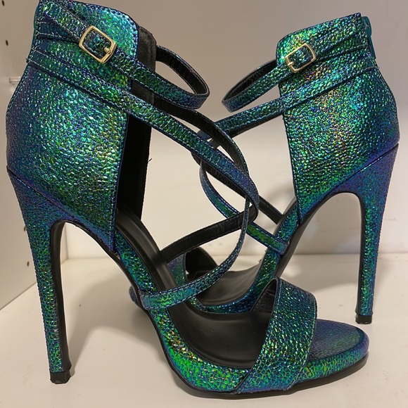 SOLD - Picture 7 of 8